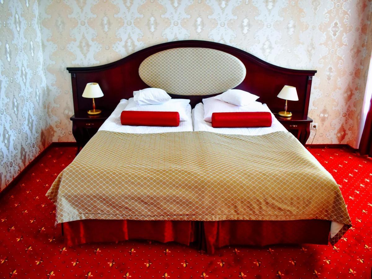 Hotel Zamek Krolewski W Rydzynie Rydzyna Ngoại thất bức ảnh