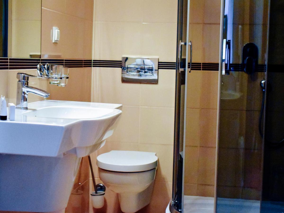 Hotel Zamek Krolewski W Rydzynie Rydzyna Ngoại thất bức ảnh