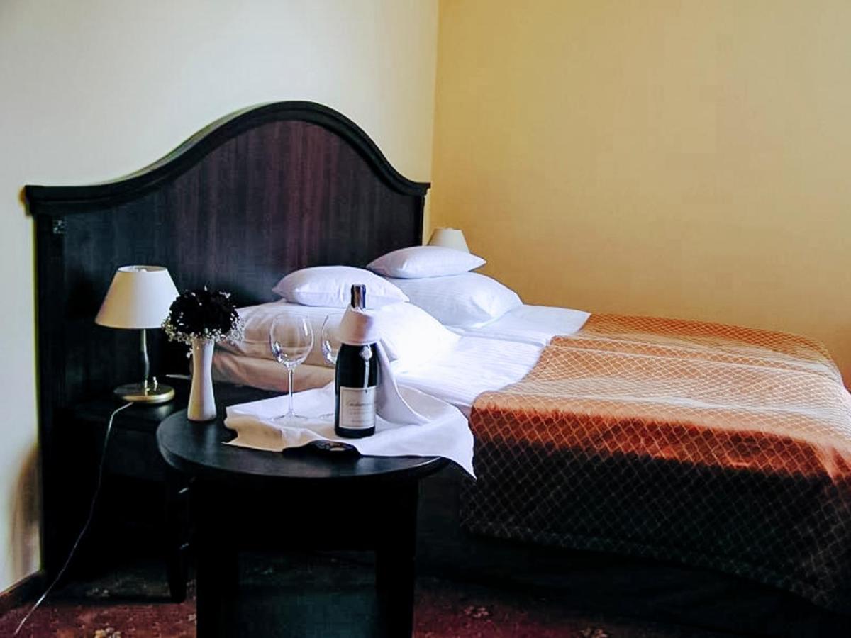 Hotel Zamek Krolewski W Rydzynie Rydzyna Ngoại thất bức ảnh