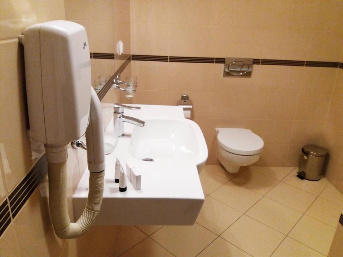 Hotel Zamek Krolewski W Rydzynie Rydzyna Ngoại thất bức ảnh