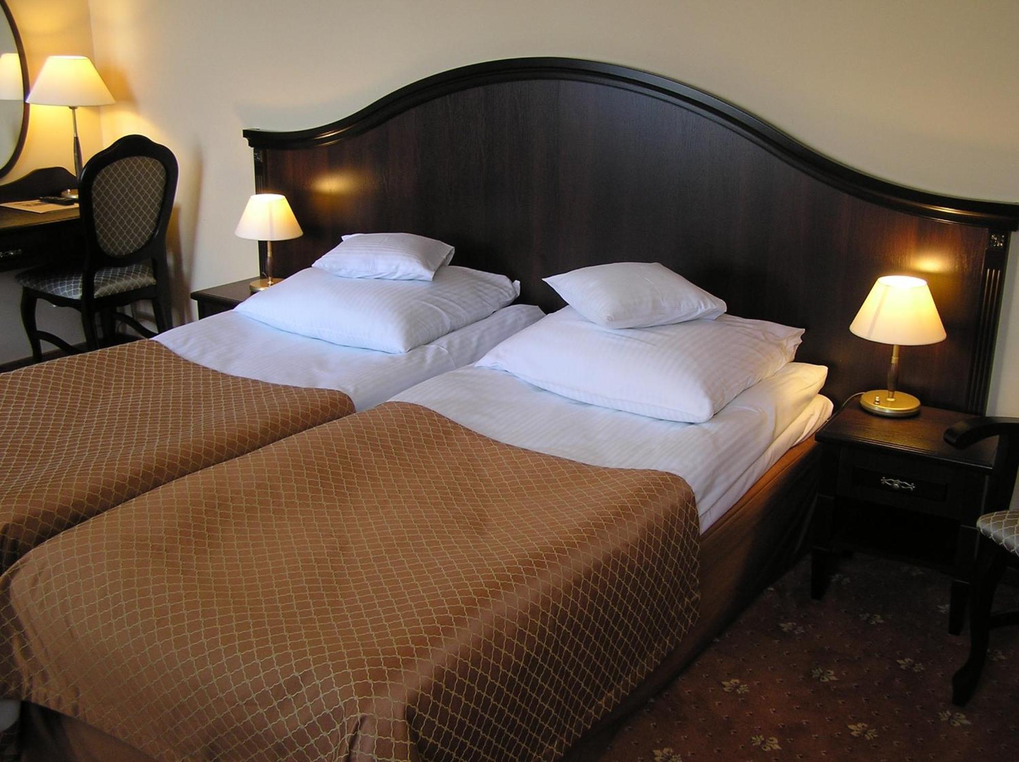 Hotel Zamek Krolewski W Rydzynie Rydzyna Ngoại thất bức ảnh