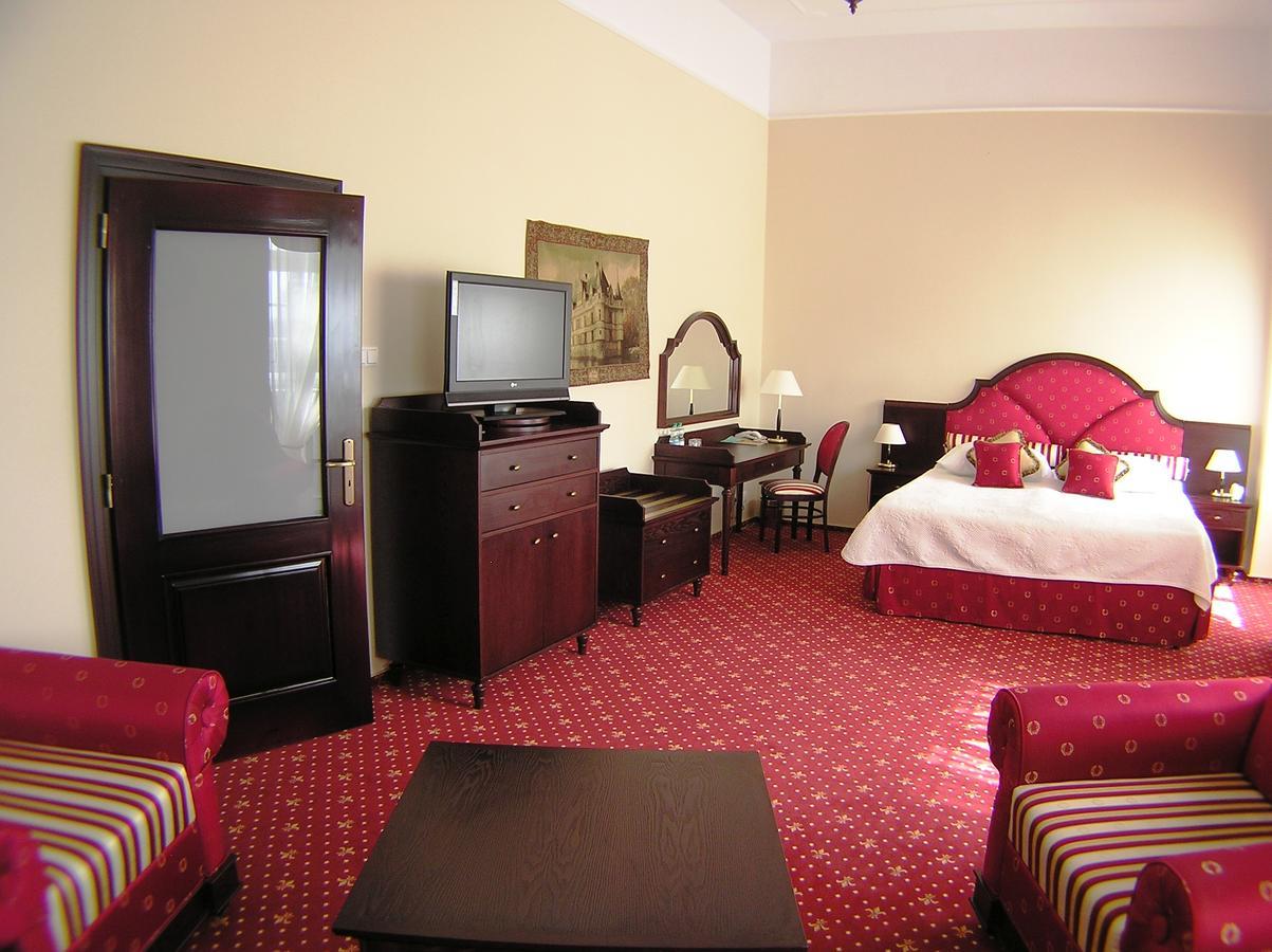 Hotel Zamek Krolewski W Rydzynie Rydzyna Ngoại thất bức ảnh